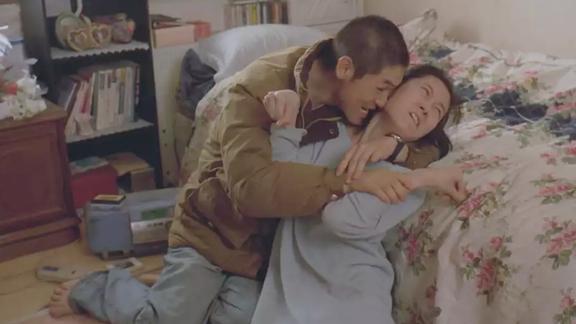 《绿洲》_如果你不相信世上还有爱情，不妨看看这个视频，也许能成长很多！