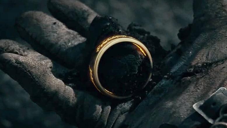 [图]男子捡到一枚金戒指，以为发了财，却发现是至凶之物
