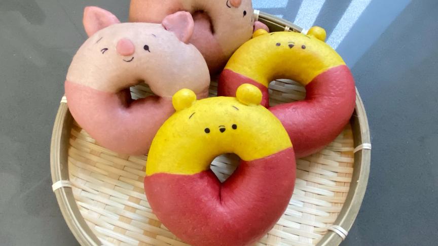 [图]Winnie the Pooh and piglet bagel小熊维尼小猪贝果