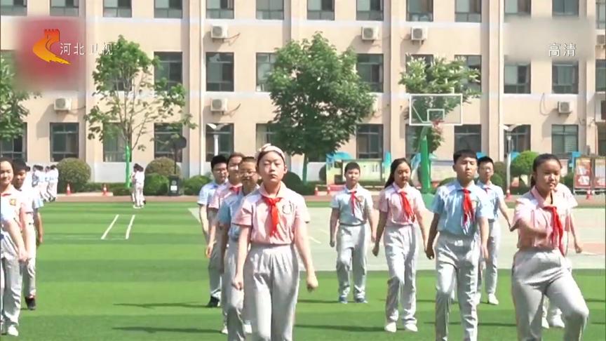 [图]西安一小学开设“透气课”，分时错峰让学生在户外自由呼吸