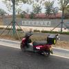 刘野在路上头像
