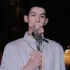 比章若楠大一天的男孩头像
