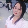 绣花姑娘   沙合木头像