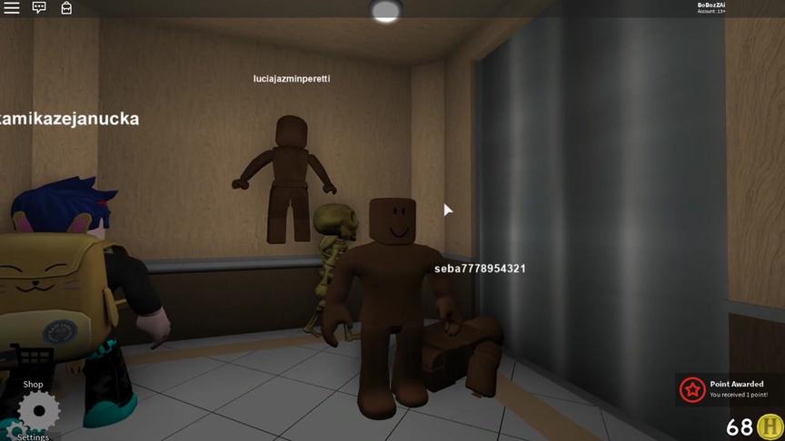 波波仔解说 roblox 普通电梯：又一次变成了“屎人”！