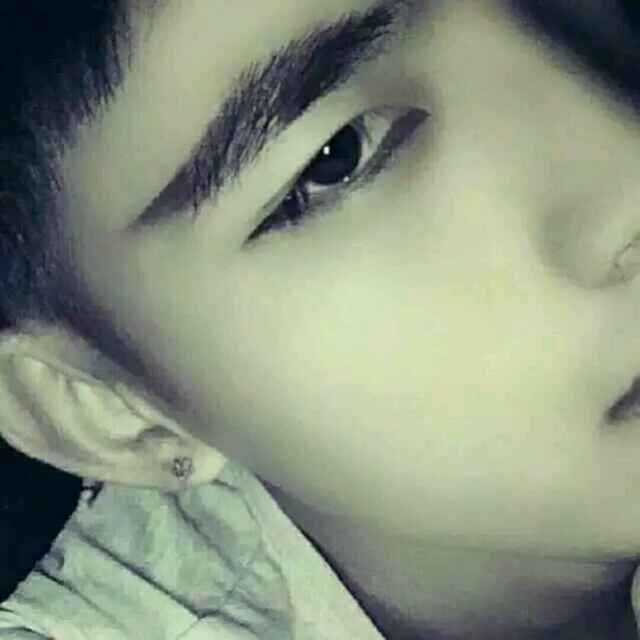 小轩162989111头像