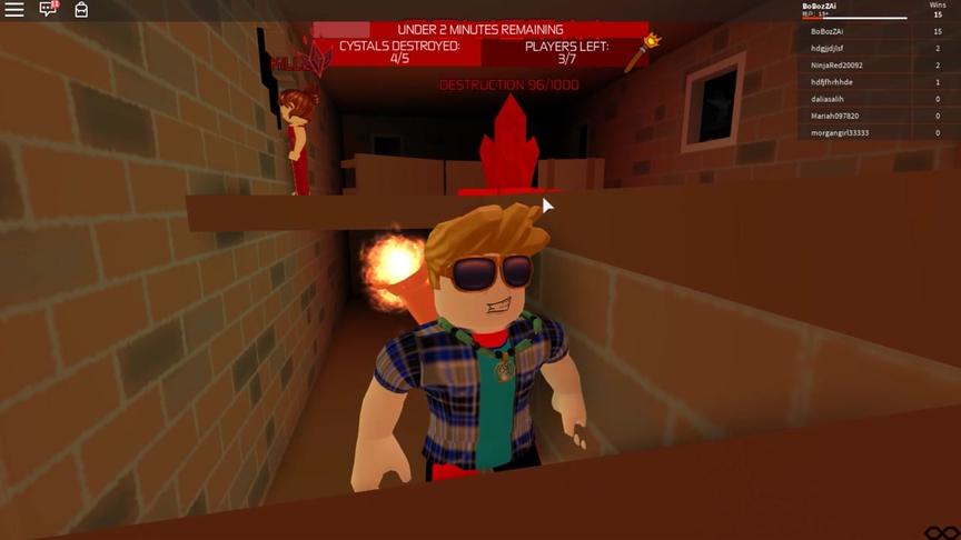 roblox 虚拟世界“红衣女孩” ：这红衣女孩太聪明，蹲最后的水晶