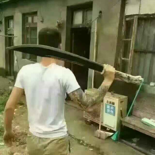人去楼空214590999头像