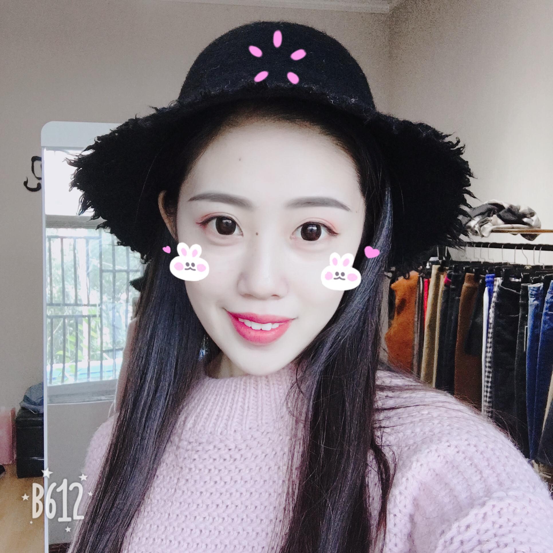 爱搞笑的小姑娘啊头像