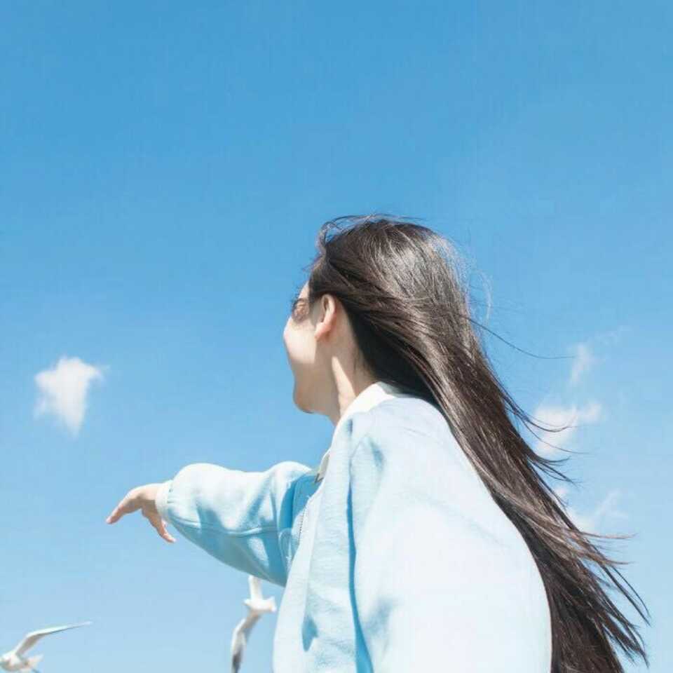 以女王的姿势俯视全世界头像
