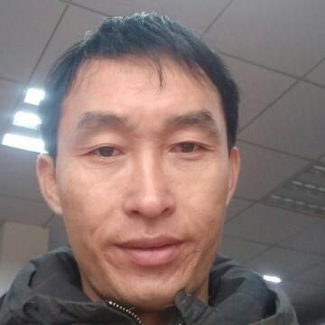 平淡一生小胡头像
