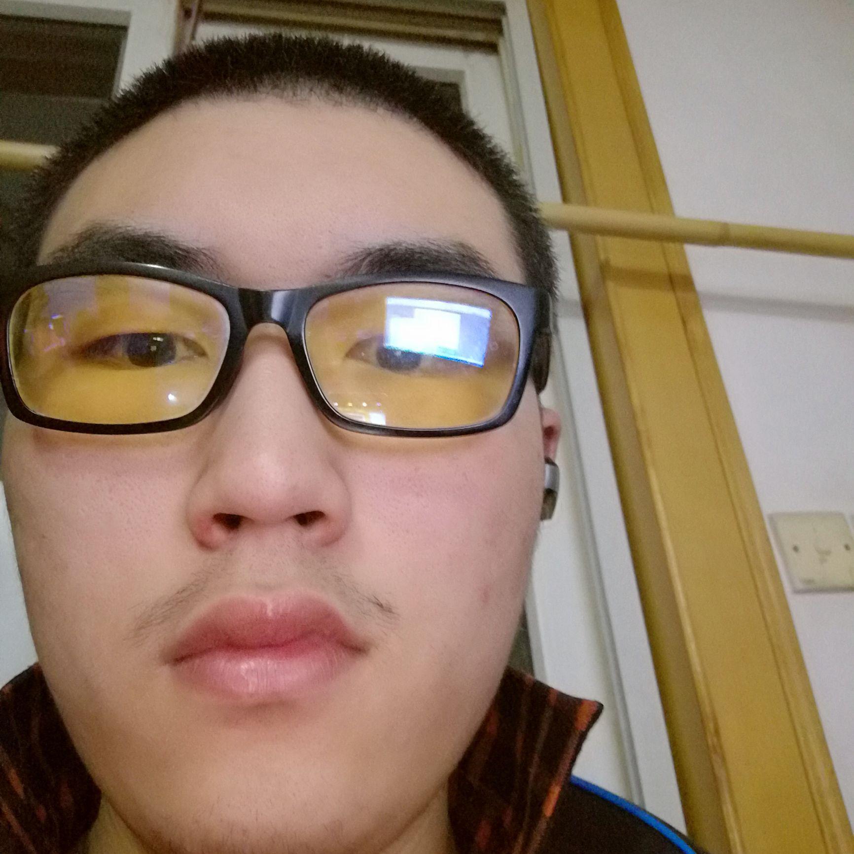 幸运星辰qzk头像