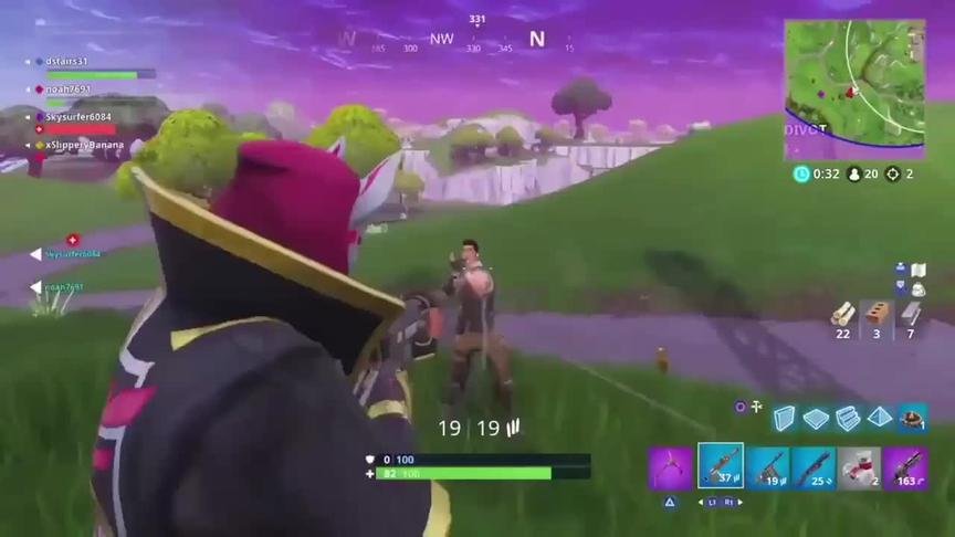 堡垒之夜的萌新无敌^O^ 难道这是牛逼的挂？