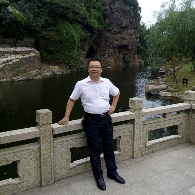 濠河水浪打浪头像