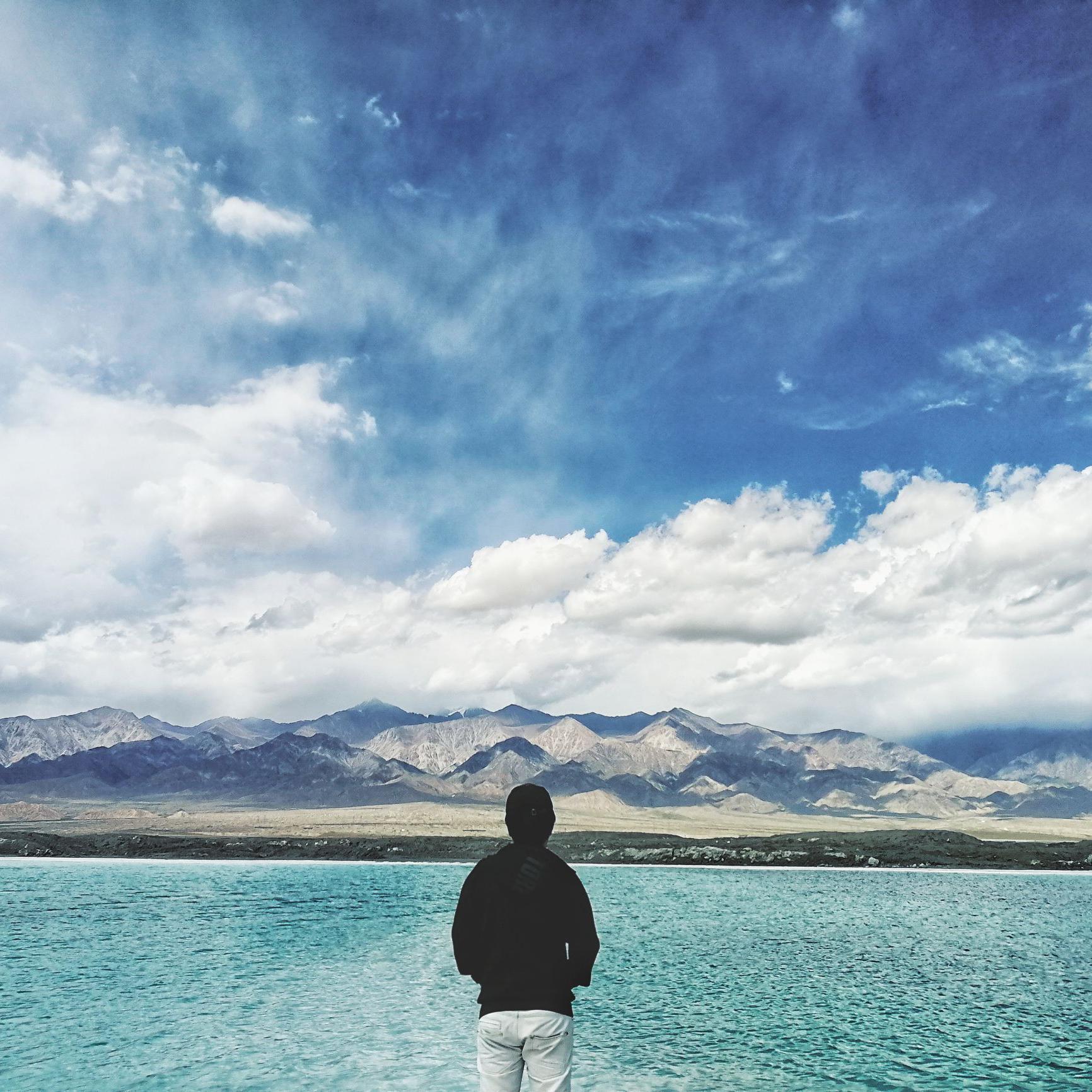 足行探索发现头像