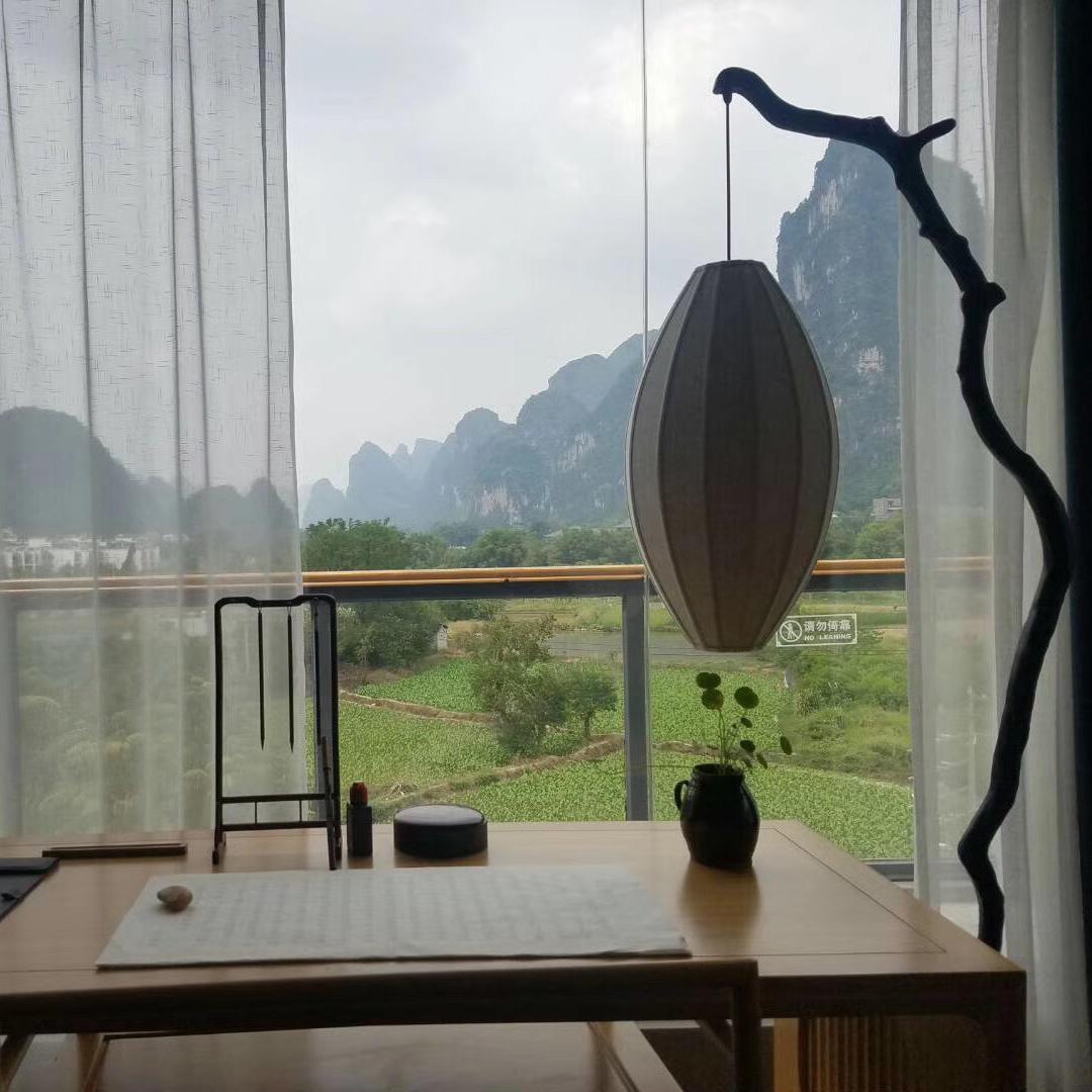 阳光彩虹小白白虹头像
