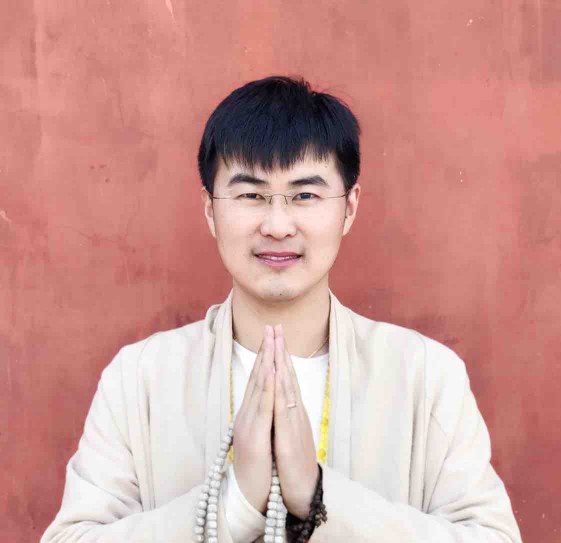杨飞制片人头像