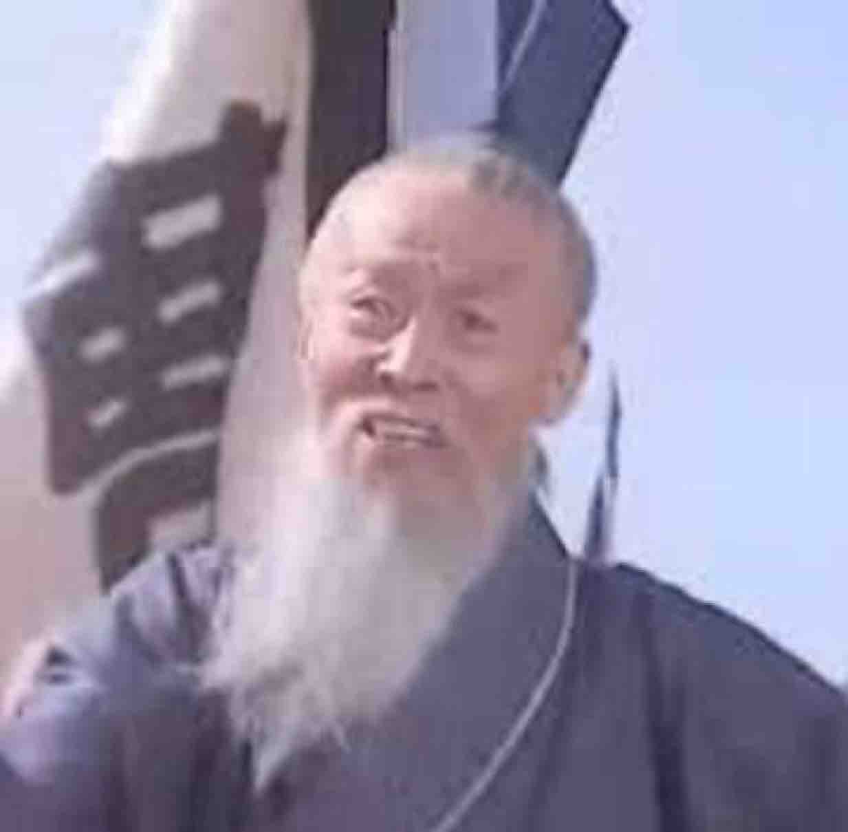 好大的一只大兲头像