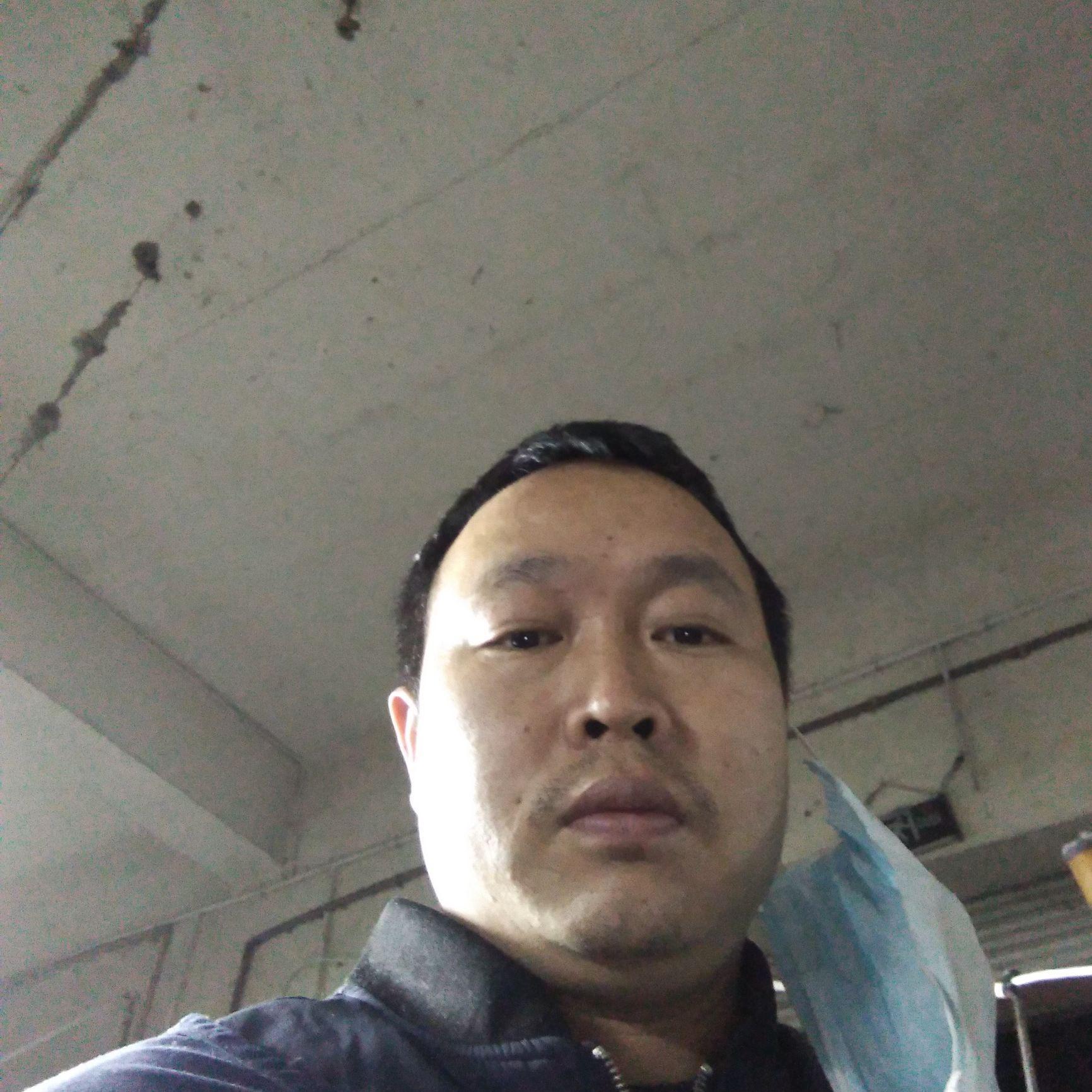 月亮是我踢圆的687头像