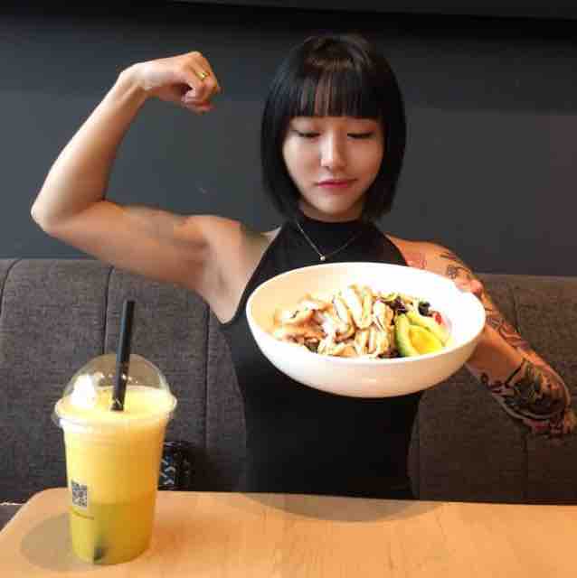 宋昱欣Hitomi头像