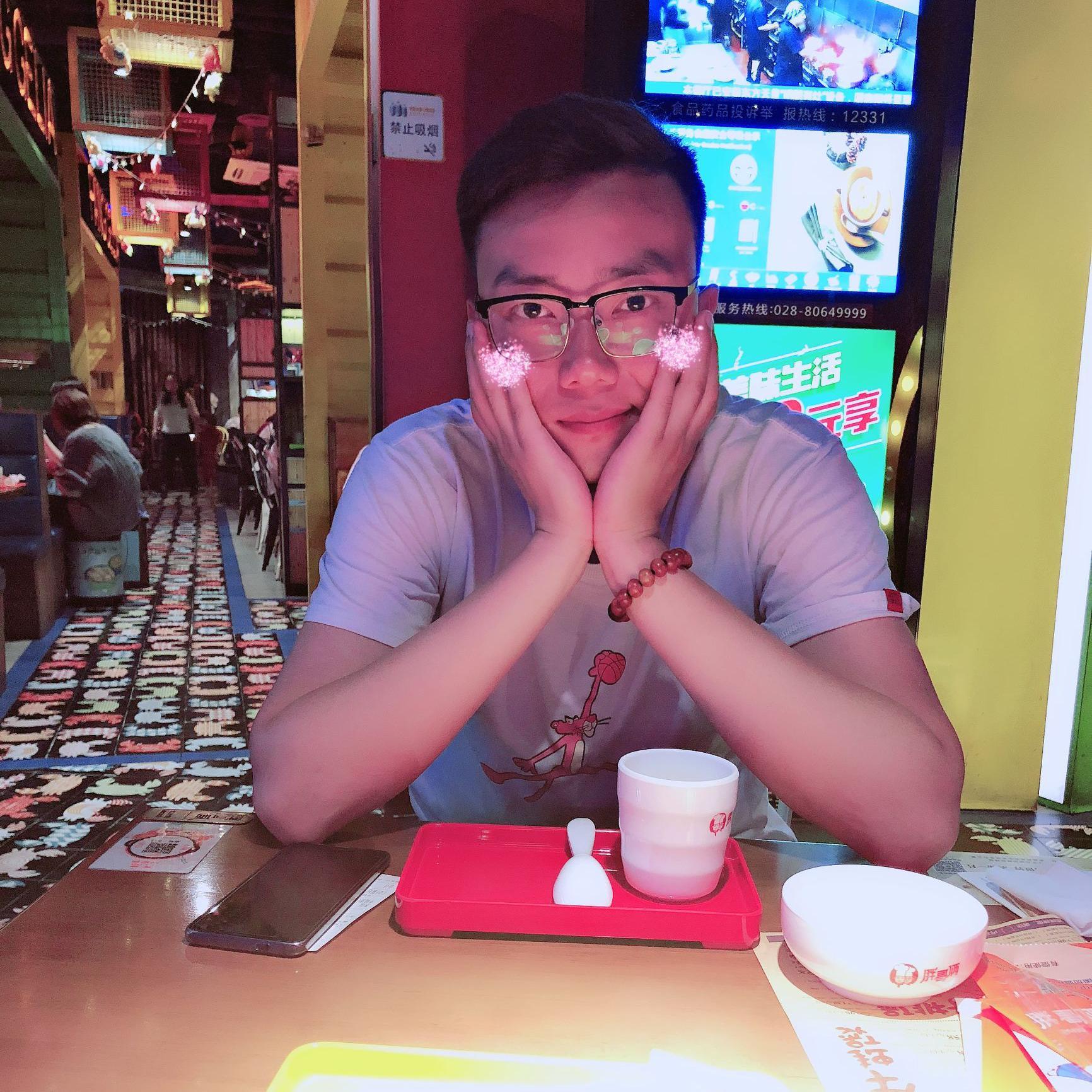皮卡板的一颗豆头像