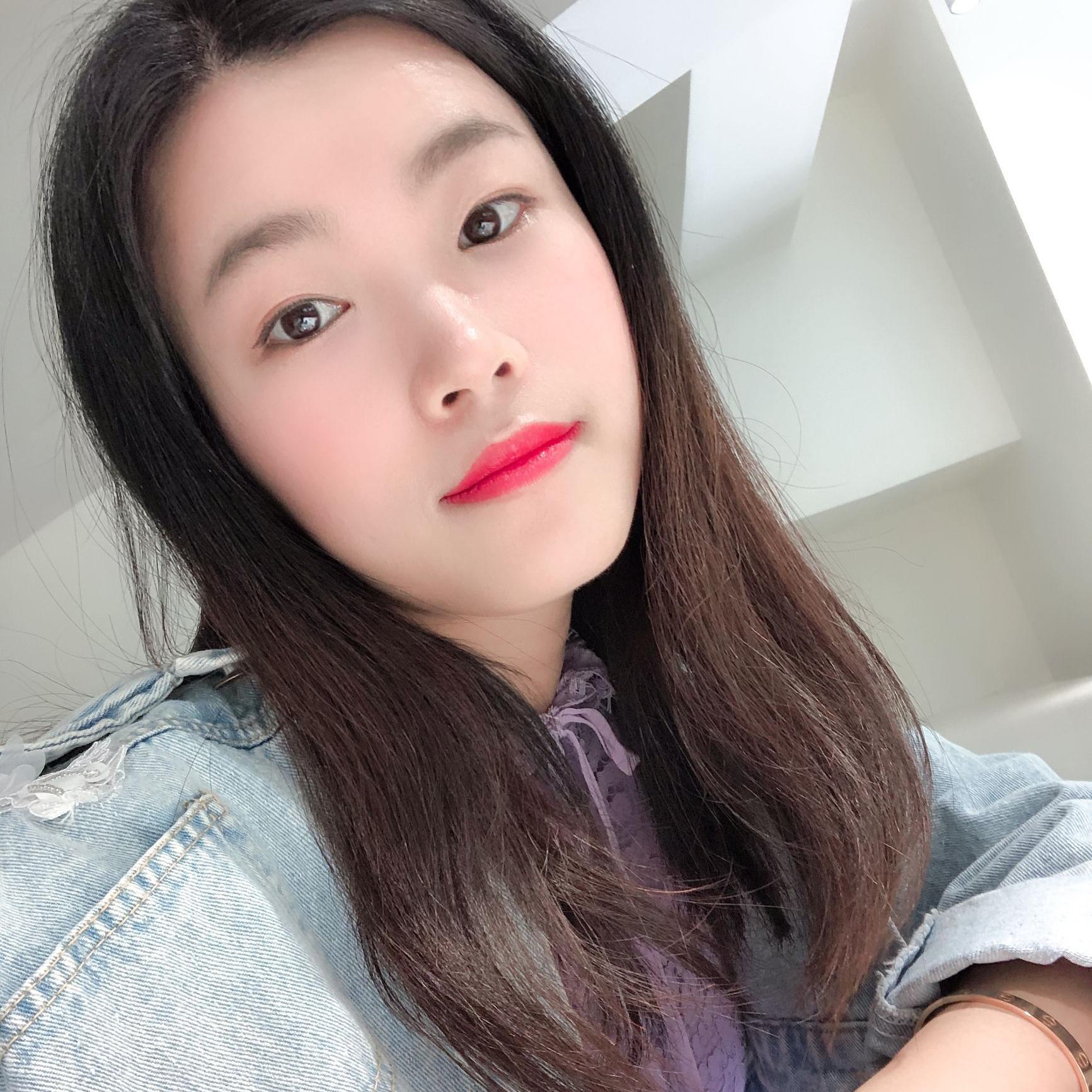 tracy小姐姐头像
