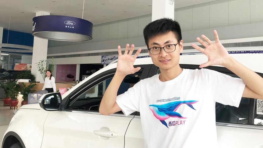 领你看世界！我来到4s店体验当一天车模，儿子看了说我太辣眼睛