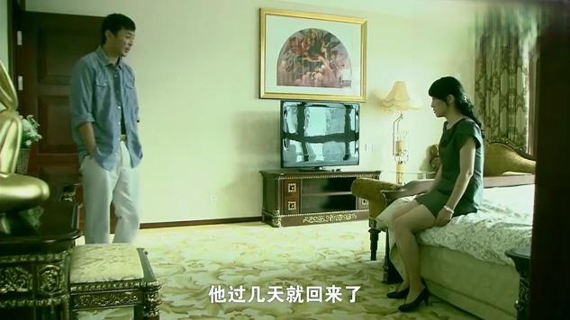 幕后大毒枭终于现身，卧底怎么也没想到，竟是个柔弱女子